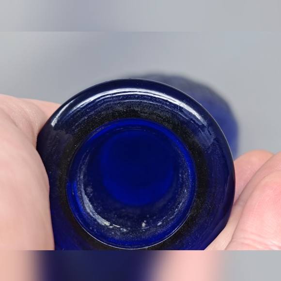 Vintage Empoli? Cobalt Blue Genie Bottle With Fish Net Pattern - Picture 7 of 8